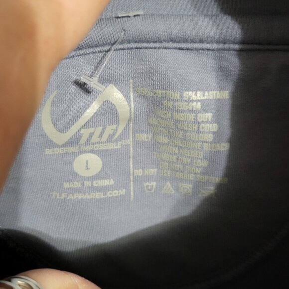 NWOT WOMANS TLF ATHLETIC PULLOVER SZ L - Picture 6 of 6
